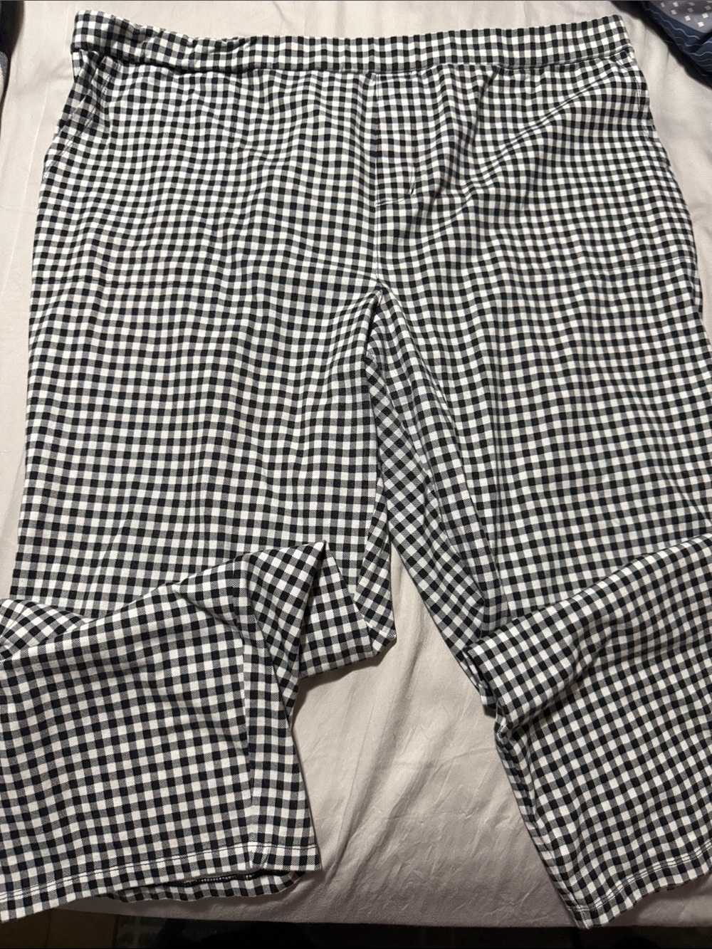 Susan Graver Black and White Gingham Cropped Pants - Picture 4 of 4